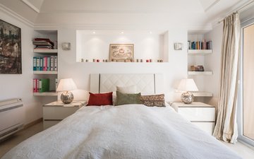 Property slide 18