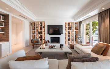 Property slide 24
