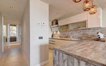 Property slide 24