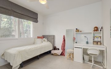 Property slide 39