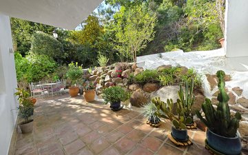 Property slide 14