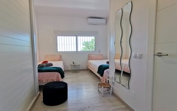 Property slide 17