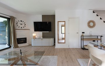 Property slide 10