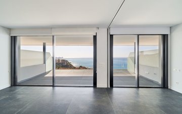 Property slide 10