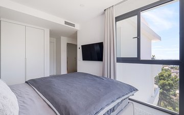 Property slide 21