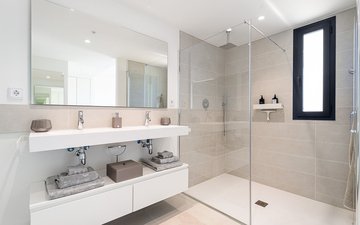 Property slide 25