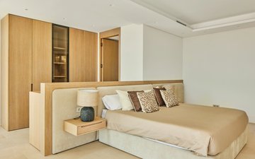 Property slide 15