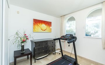 Property slide 21
