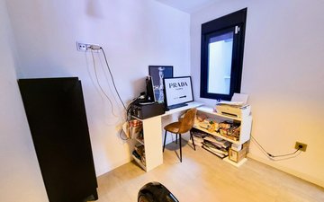 Property slide 20
