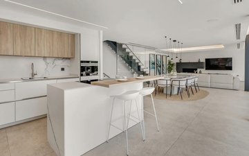 Property slide 10