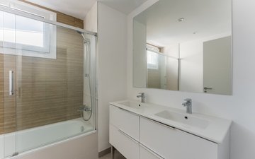 Property slide 24