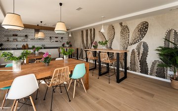 Property slide 32