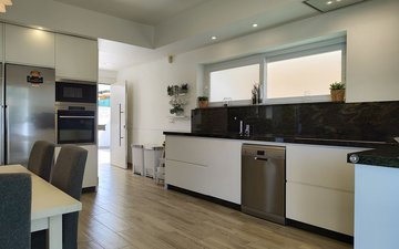 Property slide 44