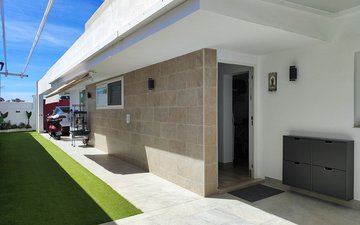Property slide 46