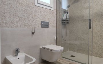 Property slide 66