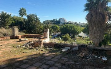 Property slide 18