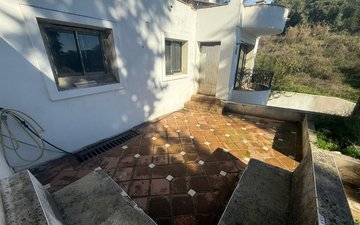 Property slide 25