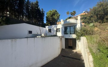 Property slide 31