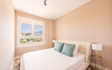 Property slide 32