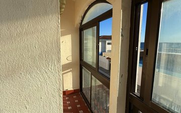 Property slide 18