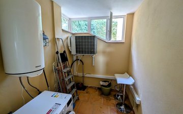 Property slide 21