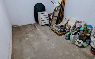 Property slide 25