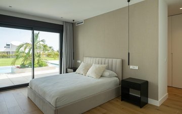 Property slide 20