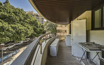 Property slide 17