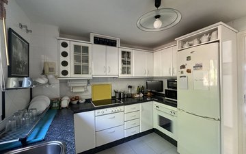 Property slide 16