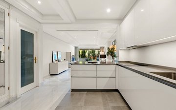 Property slide 20