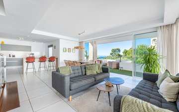 Property slide 10