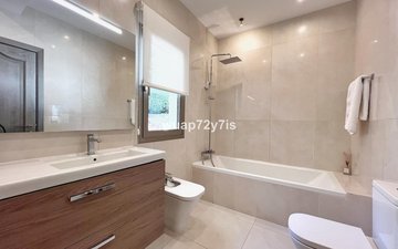 Property slide 20