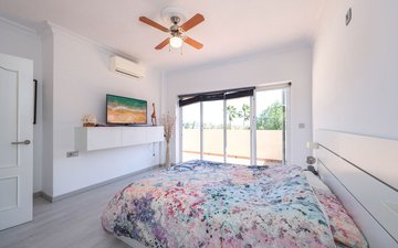 Property slide 25