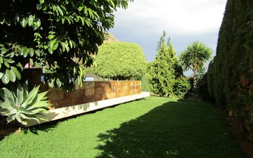 Property slide 25