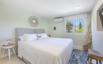 Property slide 35