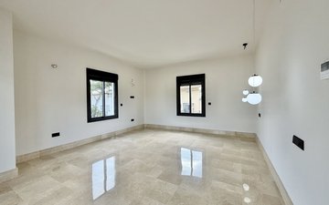 Property slide 21