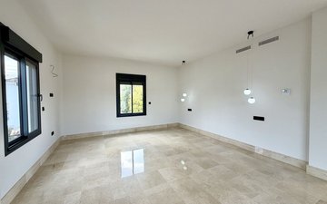 Property slide 22