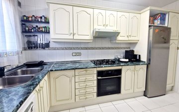 Property slide 10