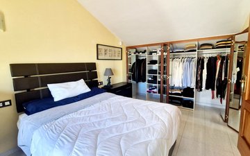 Property slide 20