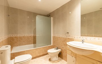 Property slide 20