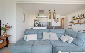 Property slide 14
