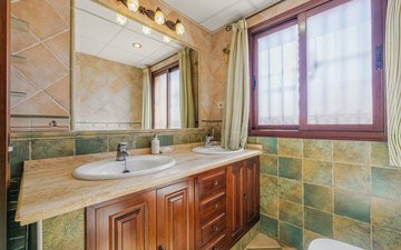 Property slide 16