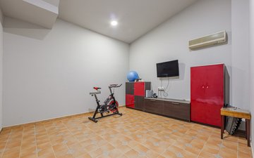 Property slide 24