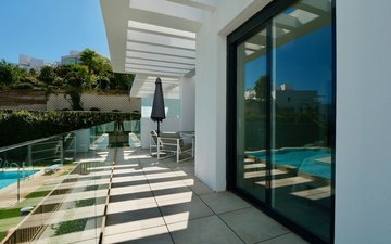 Property slide 19