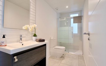 Property slide 25