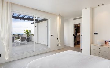 Property slide 22