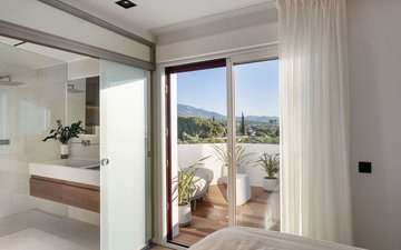 Property slide 25