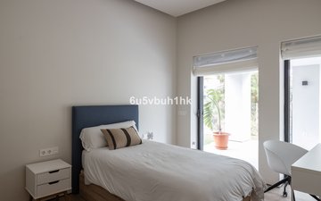 Property slide 32