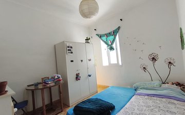 Property slide 9