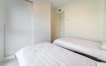Property slide 25